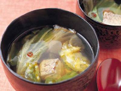 白身魚とレタスのスープ レシピ 城川 朝さん みんなのきょうの料理 おいしいレシピや献立を探そう
