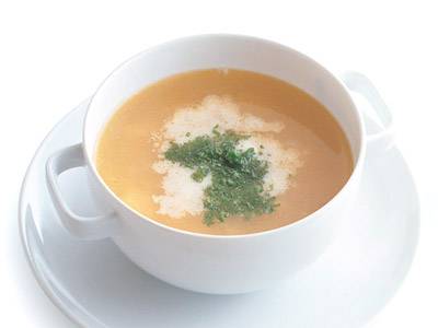 ポテトコロッケの粉チーズ風味スープ
