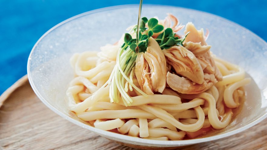 ささ身と貝割れ菜のぶっかけ梅じょうゆうどん