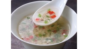 鶏ひき肉と野菜の簡単スープ