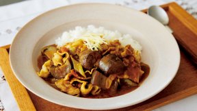 豚肉となすの梅かつおカレー