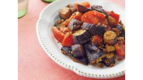 蒸し焼きなすとトマトのカレー風味