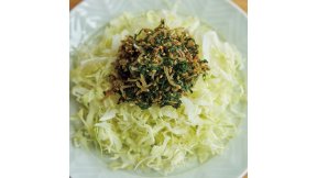 キャベせんのしそちりめんのせ