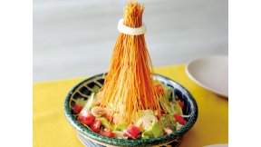 そうめんタワーサラダ