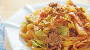 豚キムチ焼きうどん