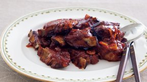 スペアリブのトマトソース焼き