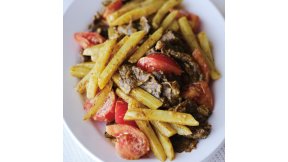 新じゃがと牛肉のマヨカレー炒め