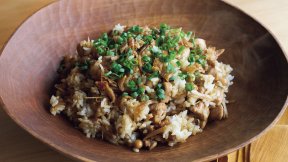 大豆とごぼうの鶏めし