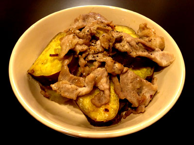 さつまいもと豚肉のバターじょうゆ焼き