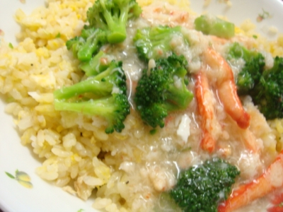 かにとアスパラガスのあんかけチャーハン