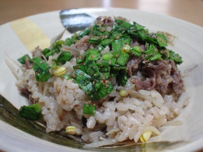 牛肉ともやしの炊き込みご飯