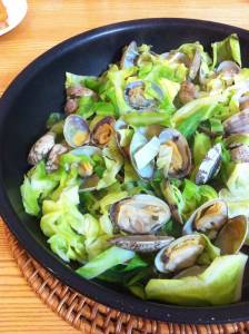 春キャベツとあさりのサッと蒸し