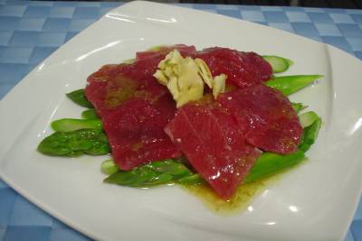 まぐろのカルパッチョ 柚子こしょう風味