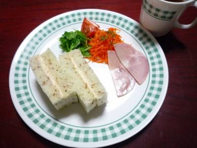 サーモンクリームトースト