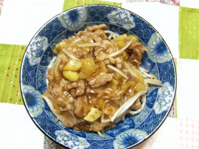 なすと牛肉のあっさり中華丼