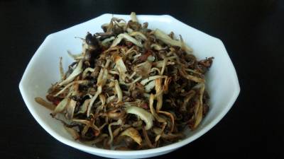 半干しきのこのオイル煮