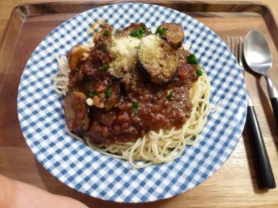 冷凍牛ひき肉のミートソースパスタ