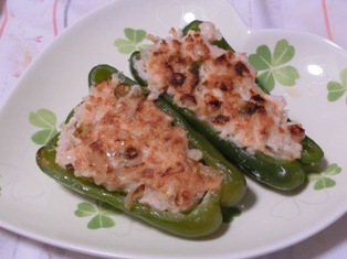 ピーマンのえび肉詰め