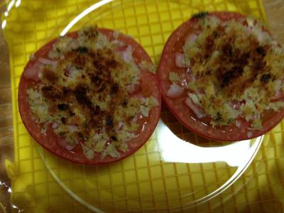 トマトのパン粉焼き