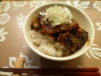 さんまのかば焼き丼