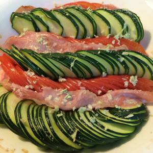 生ハムとズッキーニの重ね焼き