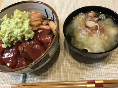 豆腐とみょうがのみそ汁