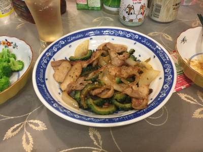 豚肉とゴーヤー炒め