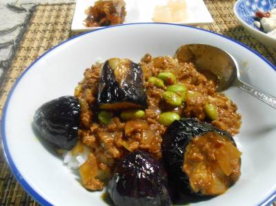 なすと枝豆のドライカレー