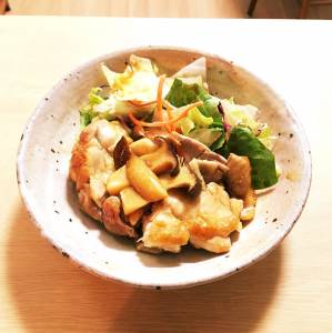 鶏の照り焼き 黒酢風味