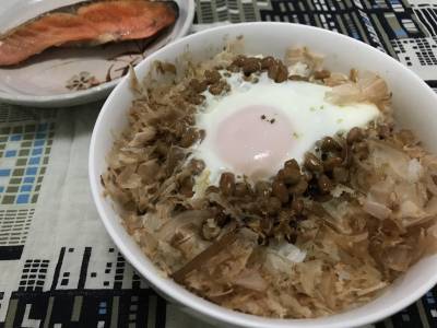 焼き納豆丼