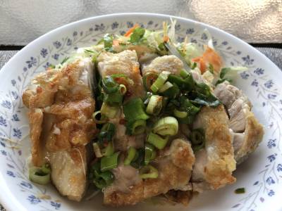 蒸し鶏のパリパリ焼き