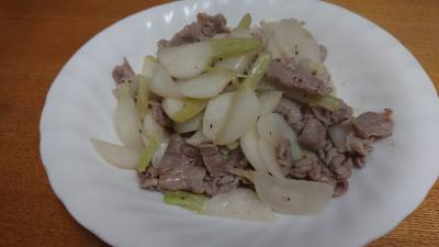 かぶと豚肉の炒め物