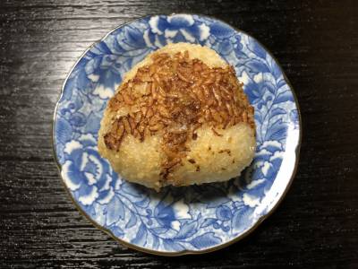 しょうゆ味の焼きおにぎり