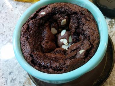 あんずとナッツのチョコケーキ