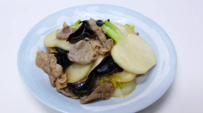 かぶと豚肉の炒め物