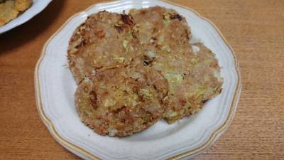 春キャベツのポーク焼きメンチ