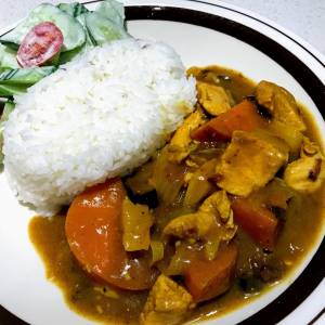 さつまいもとチキンのパイナップルカレー煮