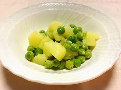 えんどう豆と新じゃがのバター煮