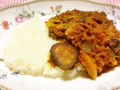 ひき肉とたっぷり野菜のカレー