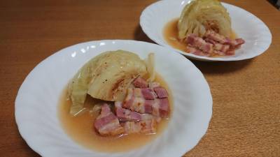 焼きキャベツとベーコンのスープ煮