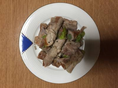 アスパラの肉巻き