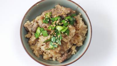 牛肉ともやしの炊き込みご飯