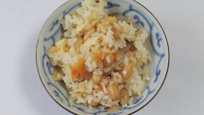 塩麹（こうじ）の雑穀炊き込みご飯