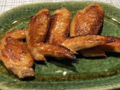 手羽先のにんにくじょうゆ焼き