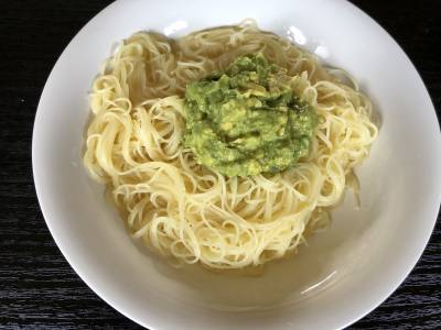 アボカドの冷製パスタ