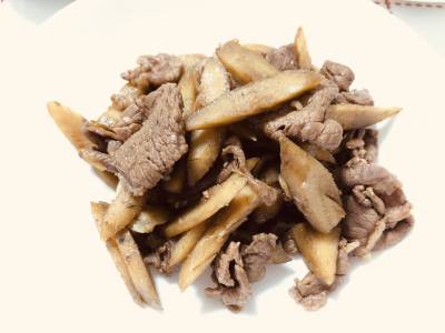 ごぼうと牛肉の甘辛煮