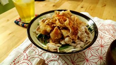 もやしと牛肉のごまポン酢丼