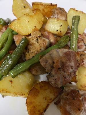 カリカリじゃがいもと鶏のソテー