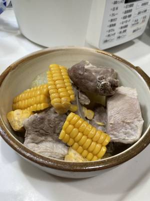 とうもろこしとスペアリブの塩煮