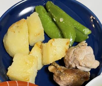 カリカリじゃがいもと鶏のソテー